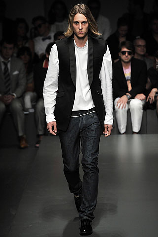 Gianfranco Ferre / - 2010